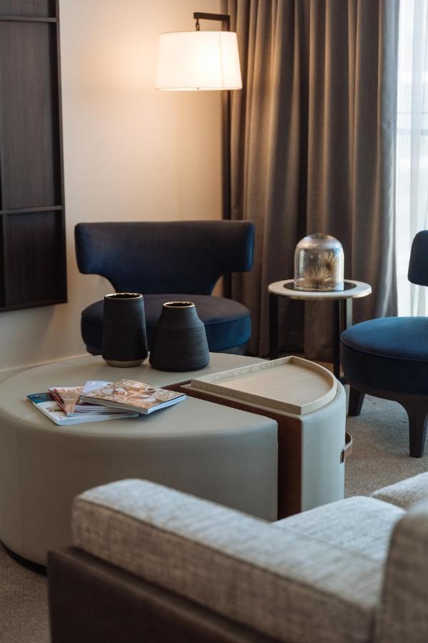 One Global Resorts Green Square Sydney Eksteriør billede A coffee table