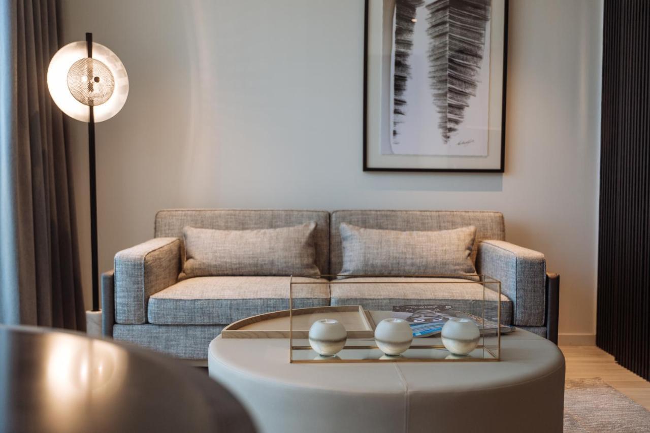 One Global Resorts Green Square Sydney Eksteriør billede A living room at the Ritz-Carlton, DIFC