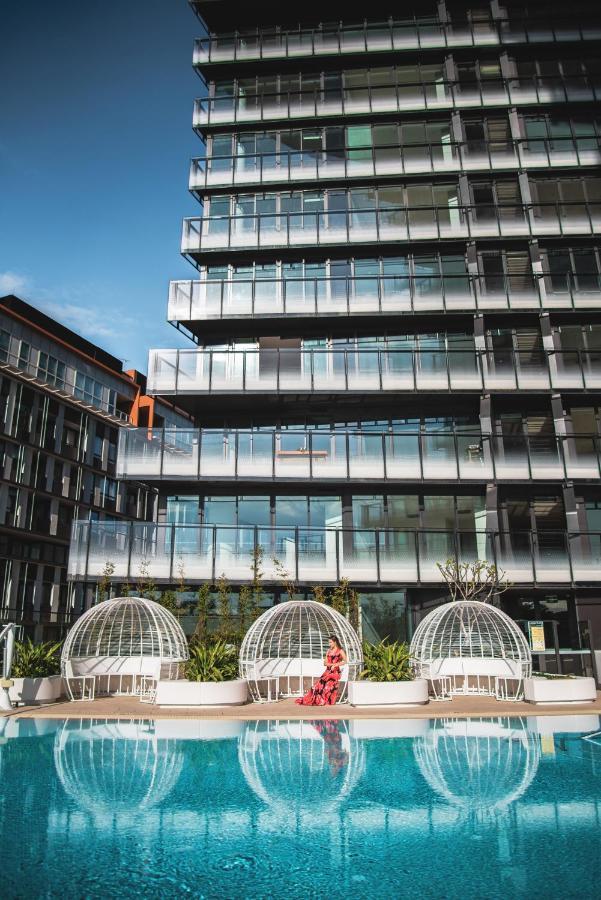 One Global Resorts Green Square Sydney Eksteriør billede The exterior of the building